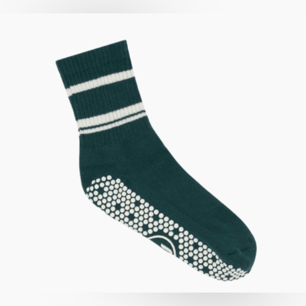 MoveActive Grip Crew Socks, Pilates Barre Yoga Non-Slip Grip Socks, M 8-10